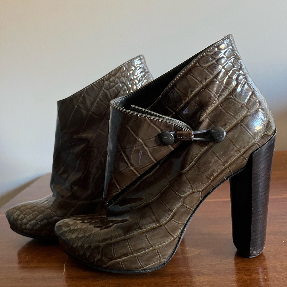 Louis Vuitton Dark Brown Crocodile Pattern Ankle Boots Authentic